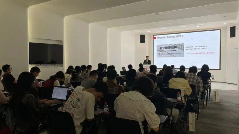 法律咨询代理加盟服务：中小企业合规之路的护航者